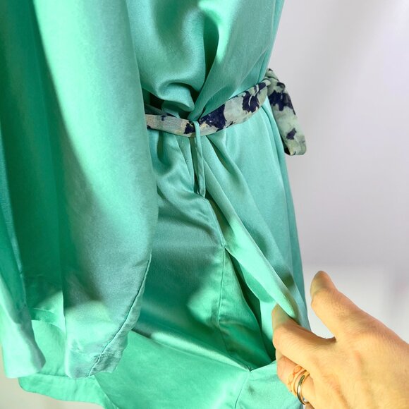 Victoria's Secret One Size Silk Short Robe Seafoam Green *Flaw - Picture 10 of 15